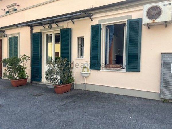 appartamento in vendita a Pietrasanta in zona Focette