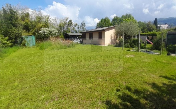 casa indipendente in vendita a Pietrasanta