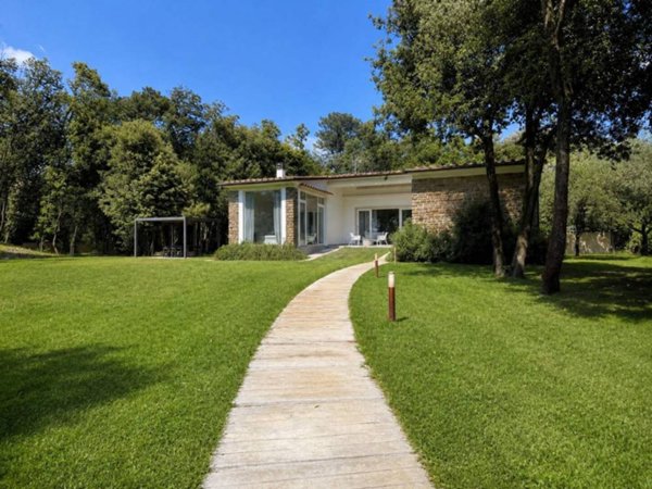 casa indipendente in vendita a Pietrasanta in zona Motrone