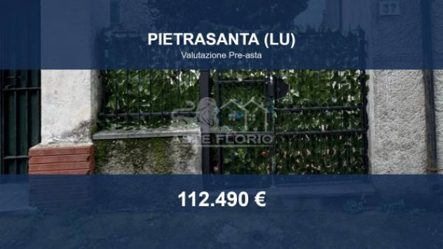 casa indipendente in vendita a Pietrasanta in zona Vallecchia