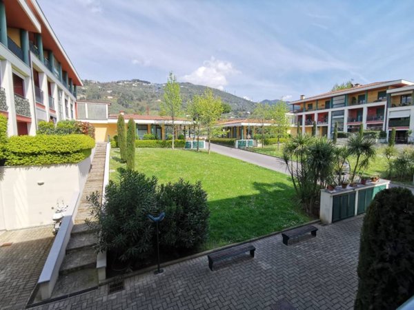 appartamento in vendita a Pietrasanta in zona Vallecchia