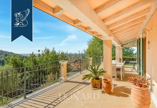 casa indipendente in vendita a Pietrasanta
