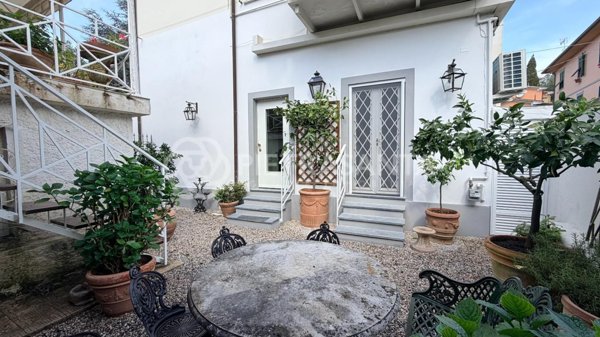 appartamento in vendita a Pietrasanta in zona Capezzano Monte