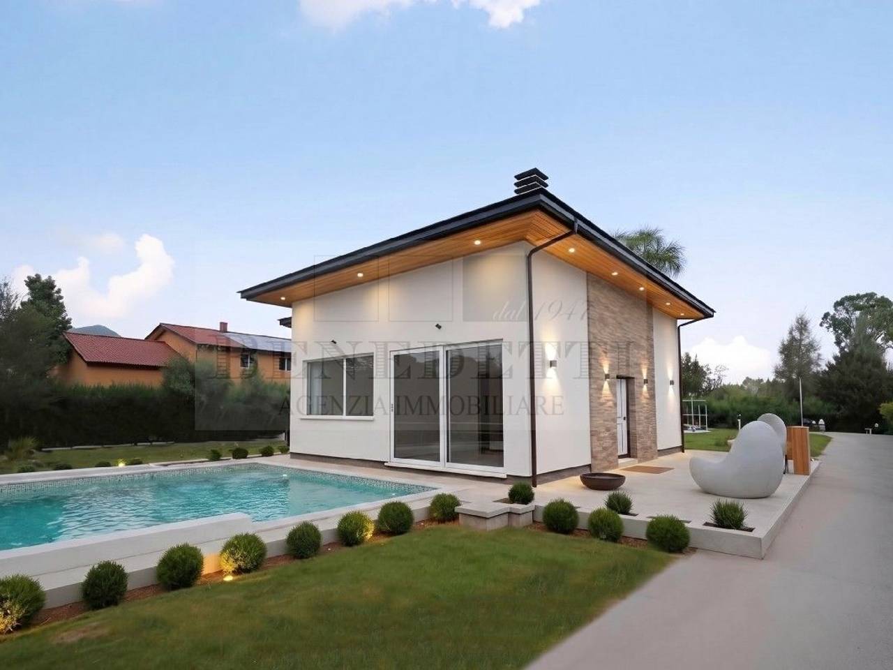 casa indipendente in vendita a Pietrasanta in zona Marina di Pietrasanta