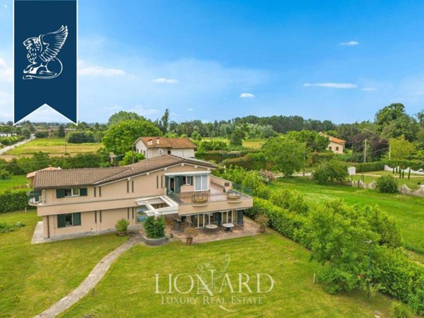 casa indipendente in vendita a Pietrasanta