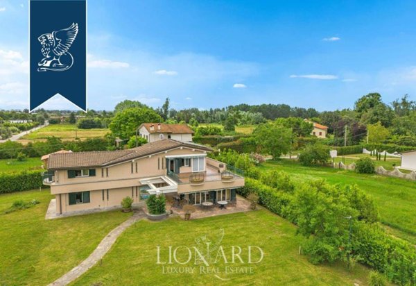 casa indipendente in vendita a Pietrasanta