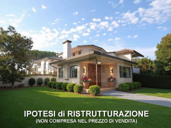 casa indipendente in vendita a Pietrasanta in zona Tonfano
