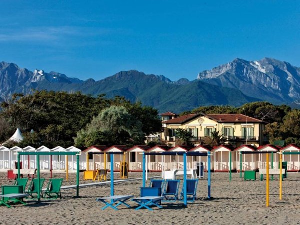 casa indipendente in vendita a Pietrasanta in zona Fiumetto