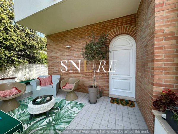 casa indipendente in vendita a Pietrasanta in zona Vignone