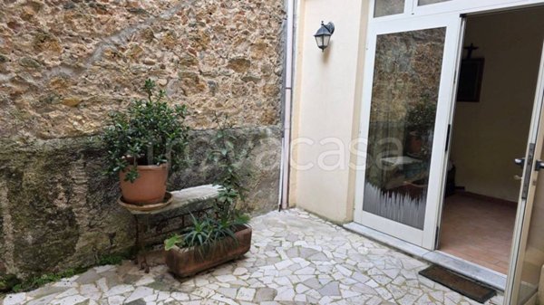 appartamento in vendita a Pietrasanta in zona Capezzano Monte