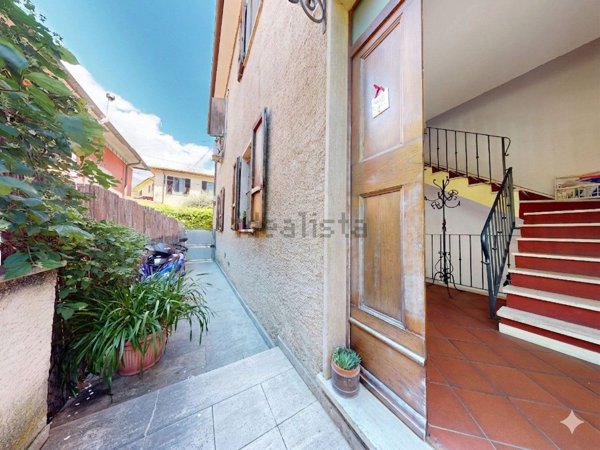 casa indipendente in vendita a Pietrasanta in zona Vallecchia