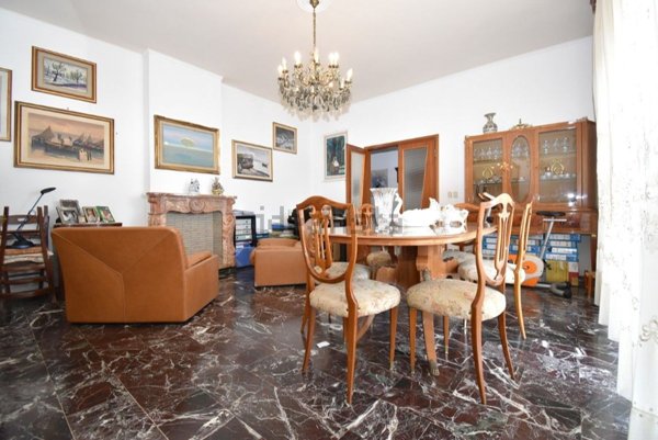 appartamento in vendita a Pietrasanta in zona Vallecchia