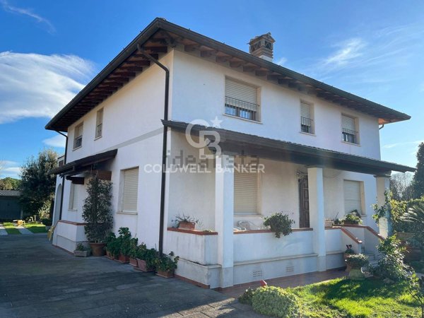 casa indipendente in vendita a Pietrasanta