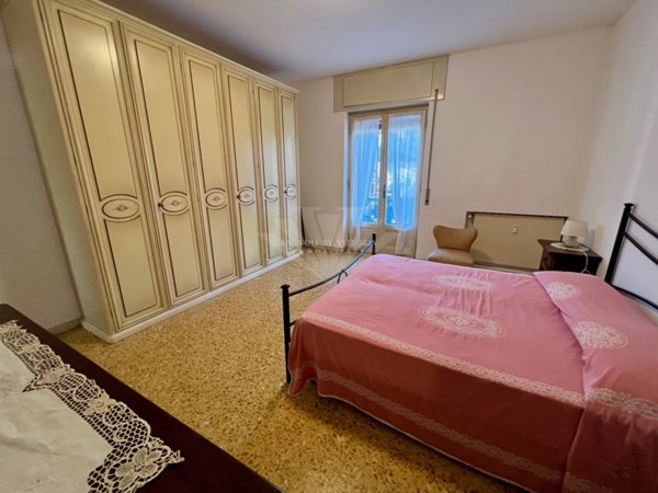 appartamento in vendita a Pietrasanta in zona Capriglia