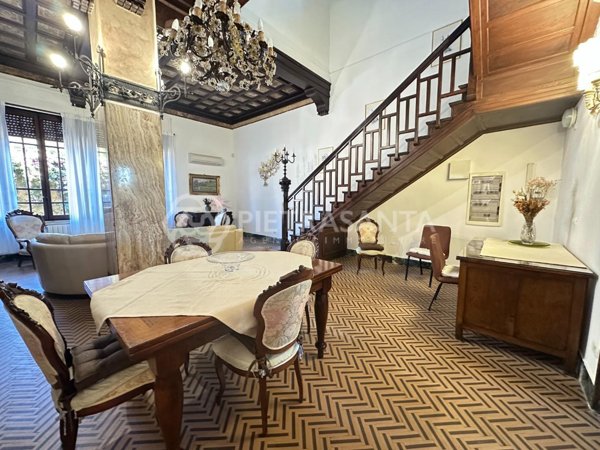 casa semindipendente in vendita a Pietrasanta in zona Capezzano Monte