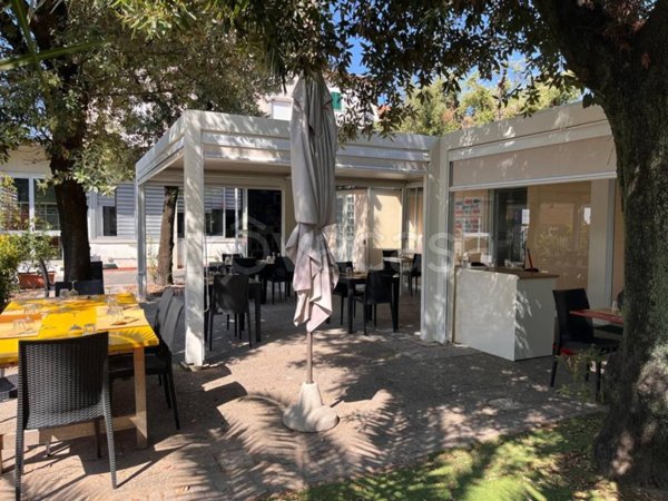 appartamento in vendita a Pietrasanta in zona Marina di Pietrasanta