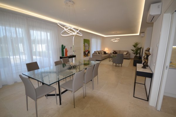 casa indipendente in vendita a Pietrasanta