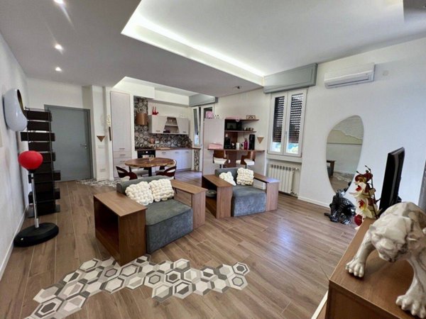 appartamento in vendita a Pietrasanta in zona Africa