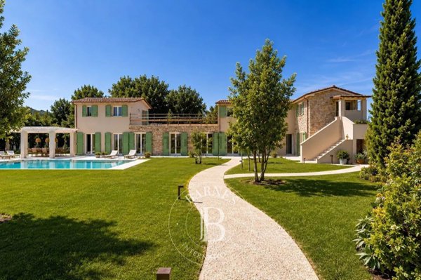 casa indipendente in vendita a Pietrasanta