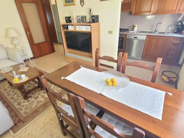 appartamento in vendita a Pietrasanta in zona Africa