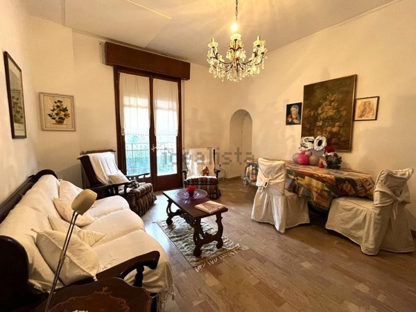 appartamento in vendita a Pietrasanta in zona Capezzano Monte