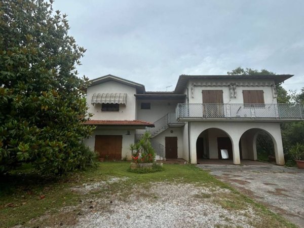 casa indipendente in vendita a Pietrasanta