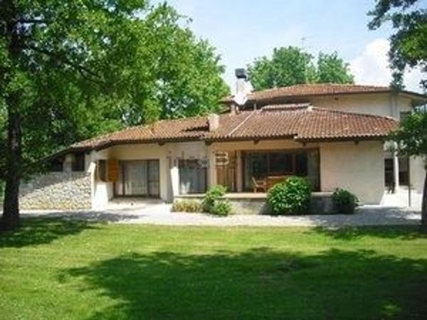 casa indipendente in vendita a Pietrasanta