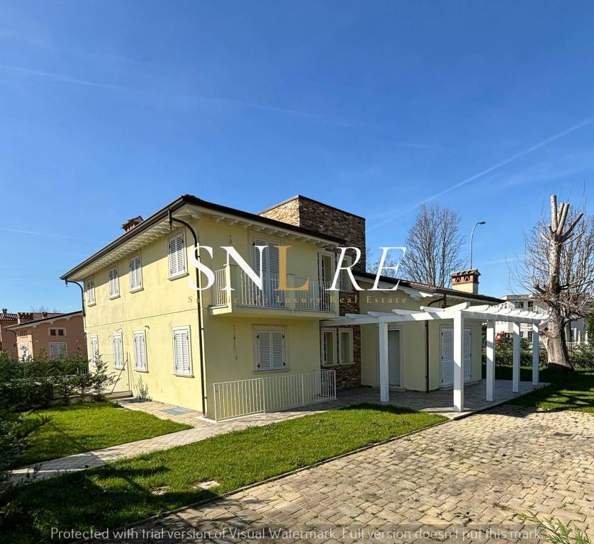 casa indipendente in vendita a Pietrasanta