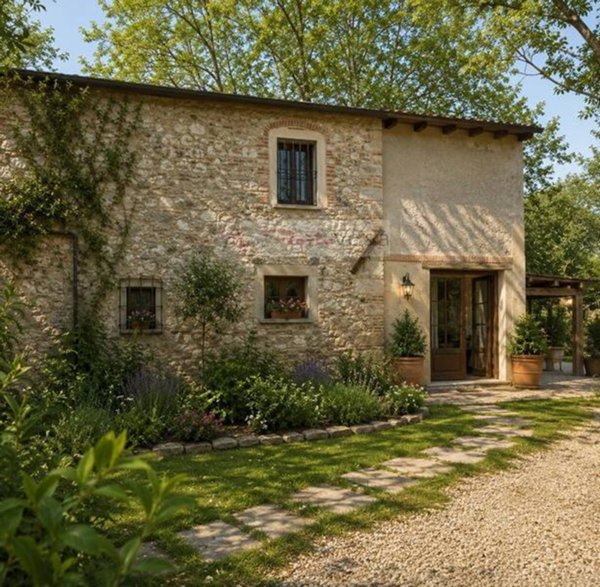 casa indipendente in vendita a Pietrasanta in zona Osterietta
