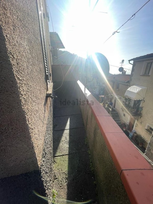 casa indipendente in vendita a Pietrasanta in zona Capezzano
