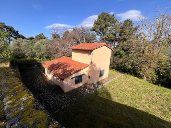 casale in vendita a Pietrasanta in zona Capezzano Monte