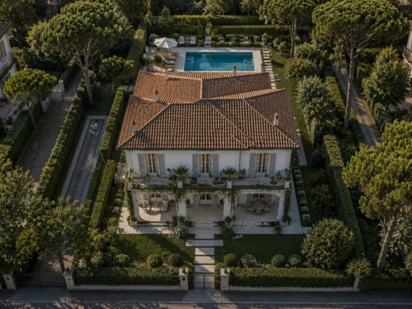 casa indipendente in vendita a Pietrasanta in zona Marina di Pietrasanta