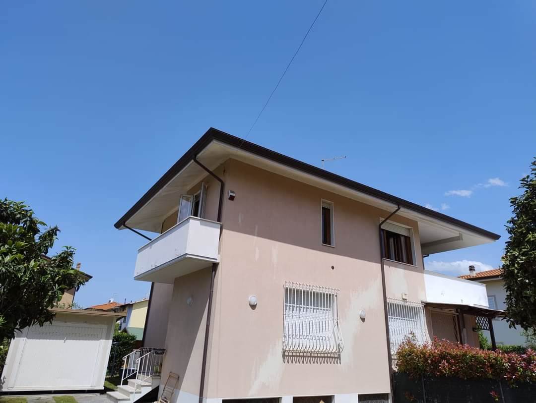 appartamento in vendita a Pietrasanta in zona Vignone