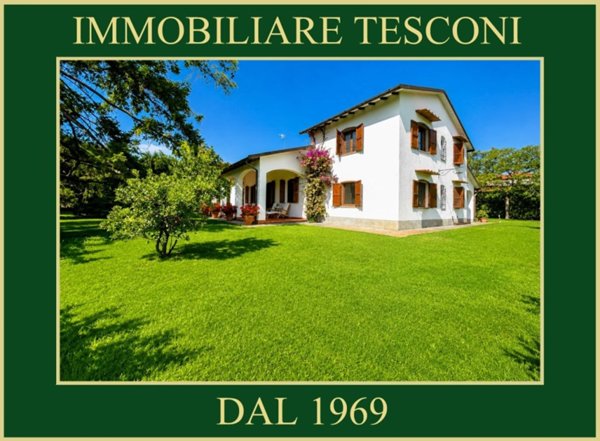 casa indipendente in vendita a Pietrasanta in zona Tonfano
