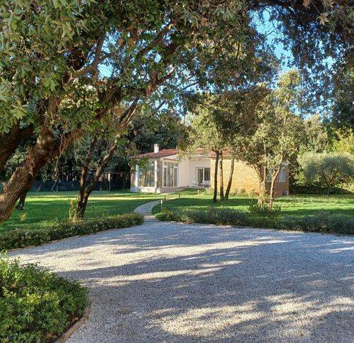 casa indipendente in vendita a Pietrasanta in zona Marina di Pietrasanta