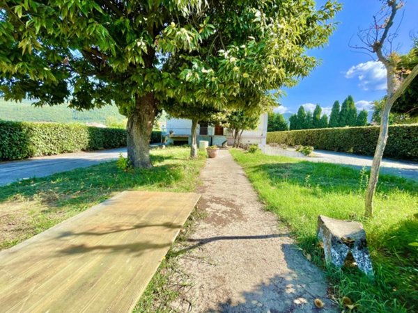 casa indipendente in vendita a Pietrasanta