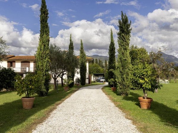 casa indipendente in vendita a Pietrasanta