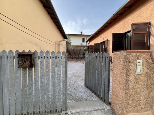 appartamento in vendita a Pietrasanta in zona Pozzodonico