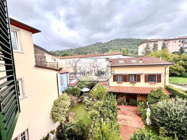 appartamento in vendita a Pietrasanta in zona Capezzano Monte