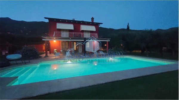 casa indipendente in vendita a Pietrasanta