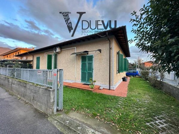 casa indipendente in vendita a Pietrasanta