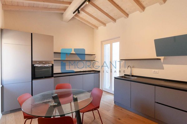 appartamento in vendita a Pietrasanta in zona Capezzano Monte