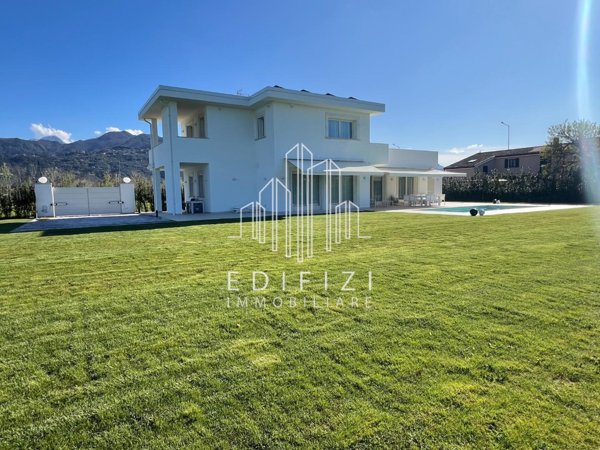 casa indipendente in vendita a Pietrasanta