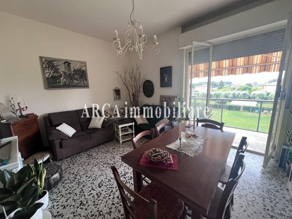 appartamento in vendita a Pietrasanta in zona Capezzano Monte