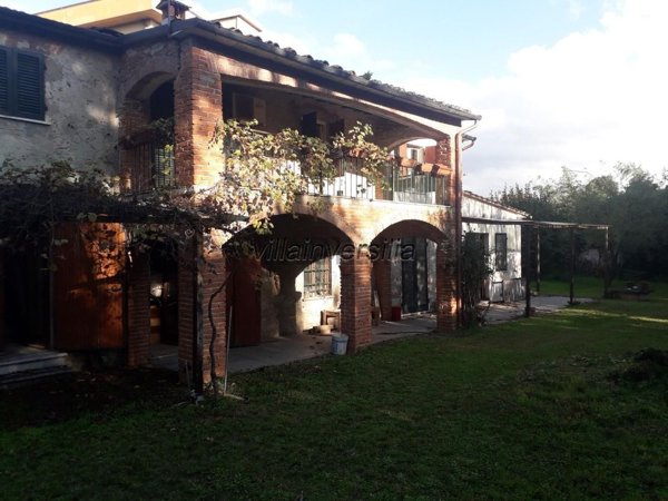 appartamento in vendita a Pietrasanta in zona Tonfano