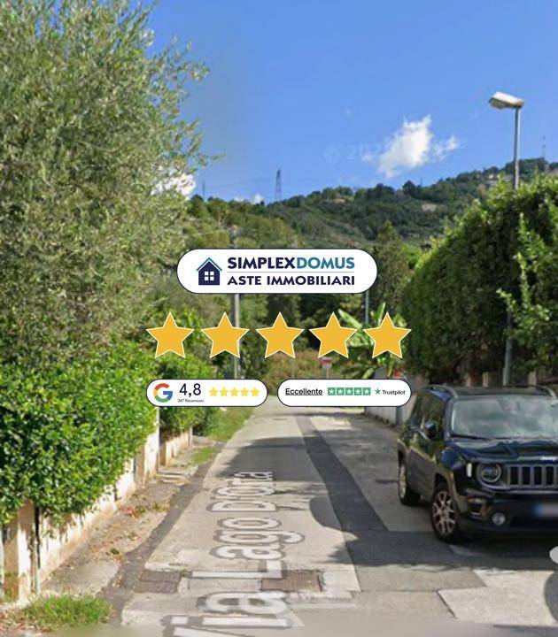 casa indipendente in vendita a Pietrasanta in zona Capezzano Monte