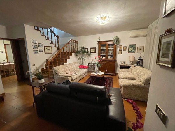 casa indipendente in vendita a Pietrasanta in zona Marina di Pietrasanta