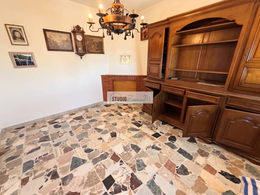 casa indipendente in vendita a Pietrasanta in zona Capezzano Monte