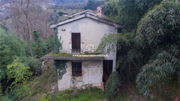 casale in vendita a Pietrasanta in zona Solaio