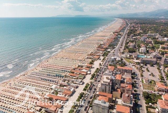 albergo in vendita a Pietrasanta in zona Tonfano
